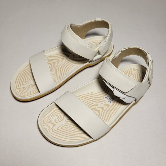 Vivobarefoot Womens Sensus Yin Sandal in Limestone - Picture 3 of 13